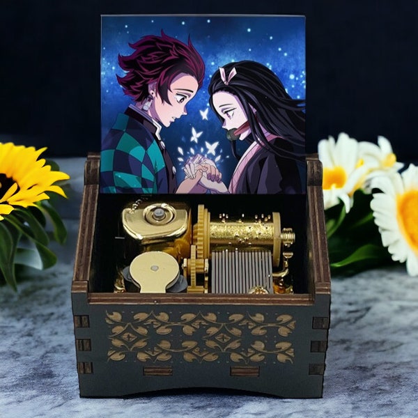 Boîte à musique tueur de démons Kimetsu no Yaiba Tanjiro Nezuko Zenitsu gravée à la main collection mélodie anime japonais haut de gamme cadeau doré