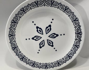 1 plato para almuerzo Corelle Florentia de 8,5" y 8 1/2" - Azulejo italiano con copos de nieve azules