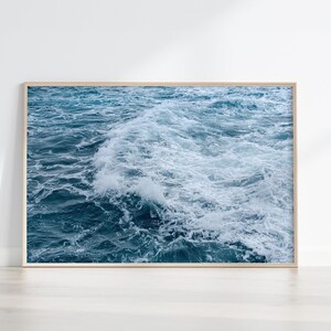 Cartel del mar, cuadro de la sala de estar, arte minimalista de la pared azul, decoración moderna de la pared, foto del baño, arte digital, olas del océano, mural