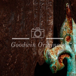 Rusted Fleur De Lis Wall Decor