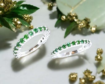 Emerald Green Gemstone Eternity Band Ring: Sterling Silver Wedding Anniversary