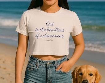 Camiseta motivacional con frase "Declaración" en tela de concha, camiseta corta con letras moradas y un mensaje inspirador que te lleva al éxito.