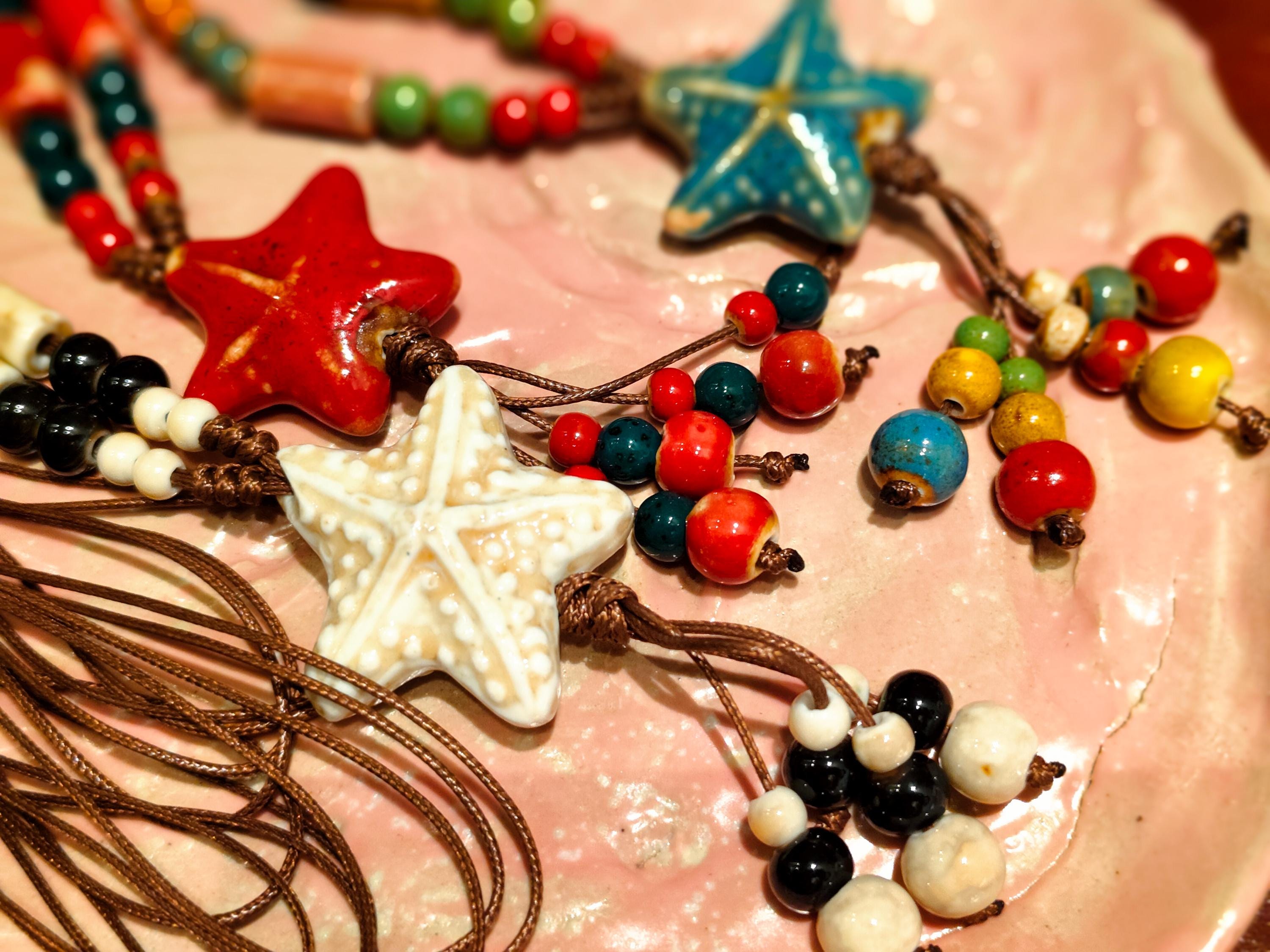 Collana di perline in ceramica colorata, gioielli in porcellana fatti a mano - Italia