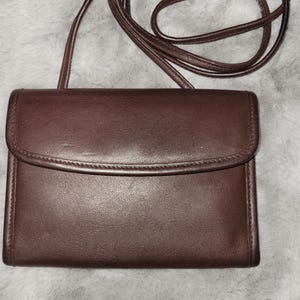 Vintage COACH Small Swing Wallet 4843. Mahogany