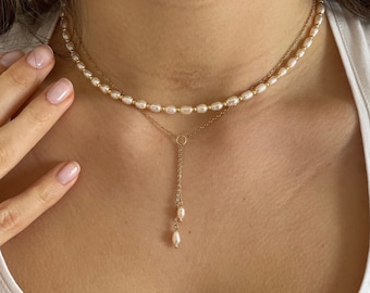 Set mit 2 Handgemachten Perlenketten | Süßwasserperlen, Gold/ Silber Edelstahl, Y Halskette, Sommer Choker Minimalist Braut schmuck Anhänger