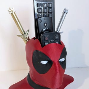 デッドプール ノベルティ リモコン TV、DVD サウンドバー Fire TV、ペン ユニバーサル ホルダー