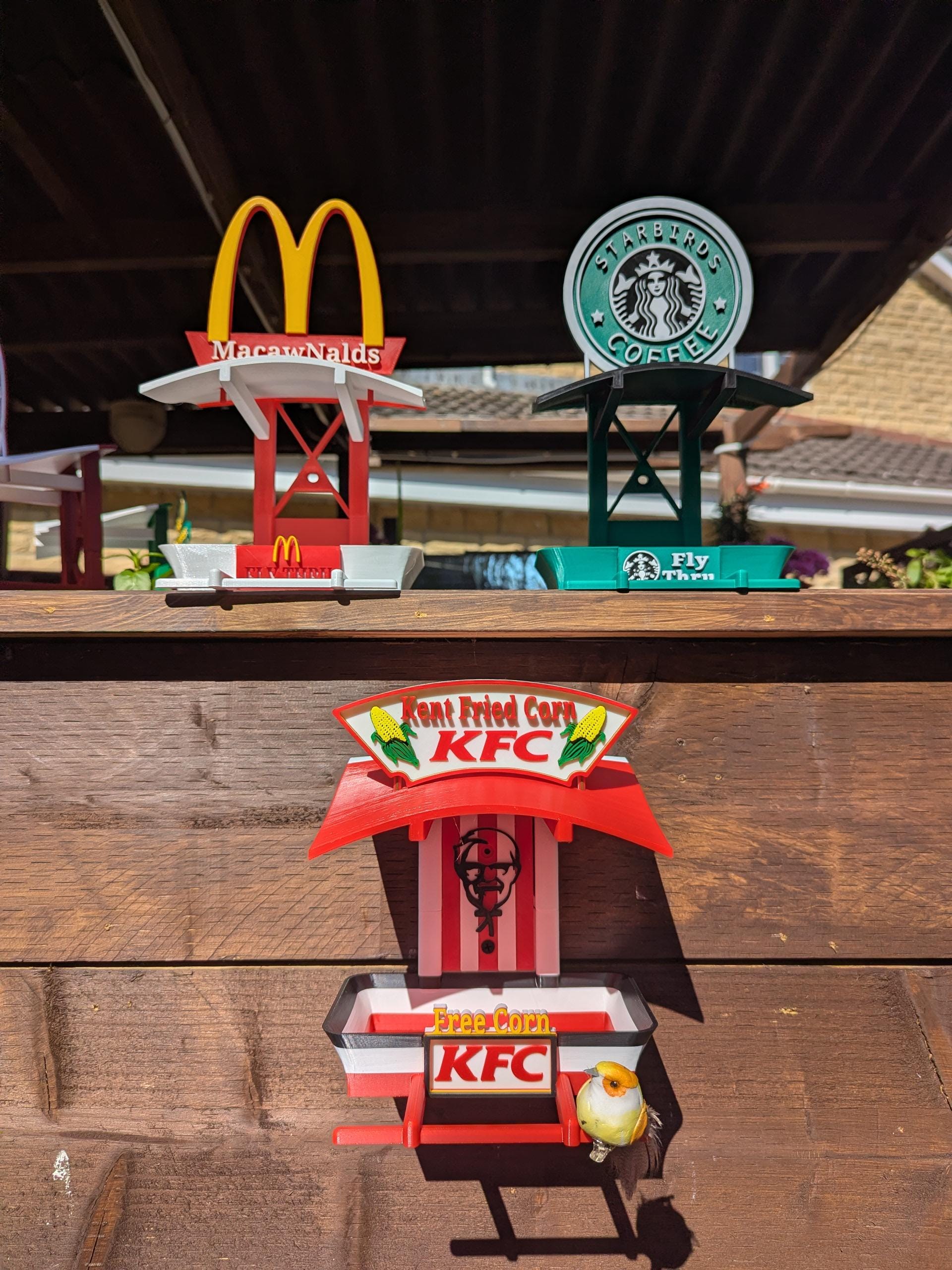 KFC Garden Bird Feeding Station - Kent Fried Corn - Quirky Outdoor