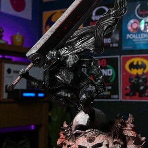 Figura de Guts de Berserk – Espadachín negro coleccionable hecho a mano imagen 12