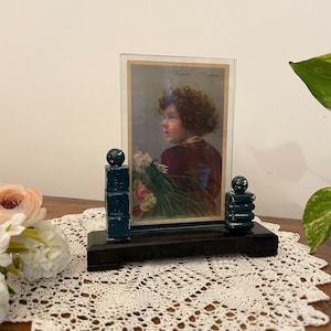Lovely shabby chic green wooden photo frame