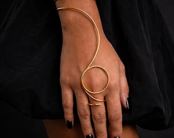 Minimalist Gold Wrap Bracelet, Open Gold Hand Cuff, Adjustable Unique Hand Cuff, Gold Spiral Bracelet, Unique Layering jewelry, Gift for her