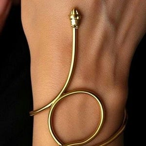 Minimalist Gold Wrap Bracelet, Open Gold Hand Cuff, Snake Adjustable Unique Hand Cuff, Gold Serpent Bracelet, Layering jewelry, Gift for her