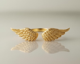 Minimalist Gold Angel Wing Ring, Adjustable Double Feather Ring, Symbolic Dainty Gold Statement Jewelry Gift for Her, Guardian Angel Ring,