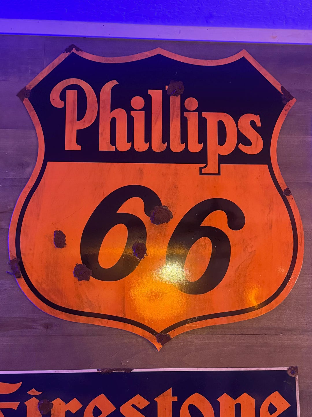 Antique Style-barn Find Look Phillips 66 Large Dealer Has Pump