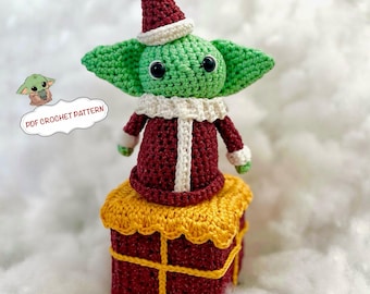 Christmas Baby-Yoda / Grogu Crochet Pattern PDF (Star Wars / Mandalorian) / Amigurumi / Cute Holiday Decoration DIY Crochet Toy Pattern