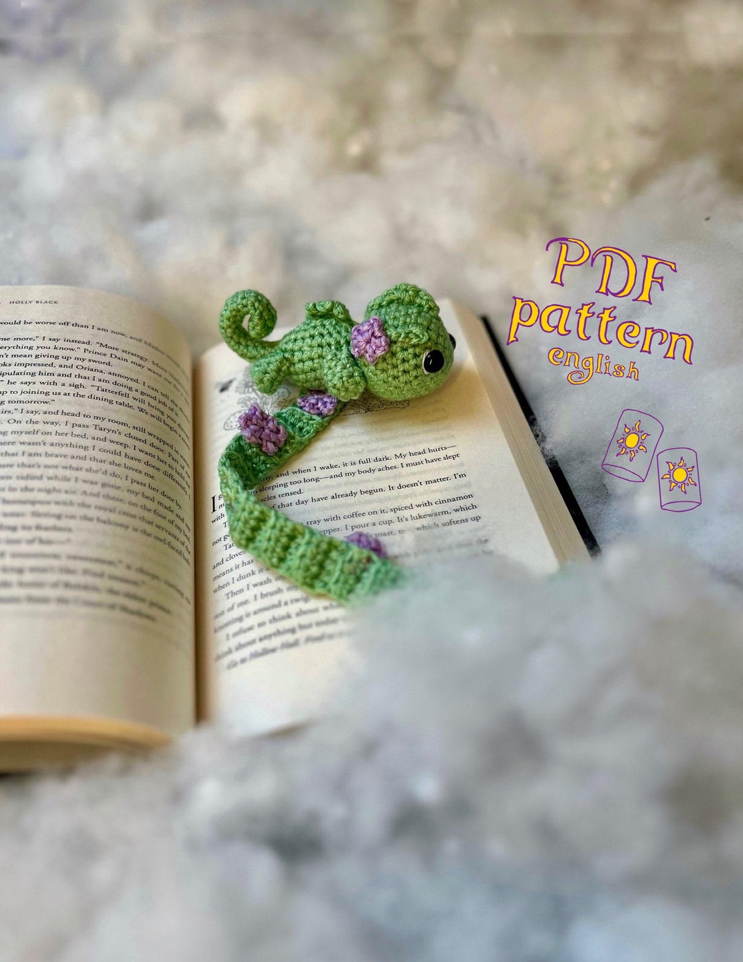 Crochet Pascal Bookmark Pattern disney Tangled Rapunzel Chameleon crochet-pascal-bookmark-pattern-disney-tangled-rapunzel-chameleon