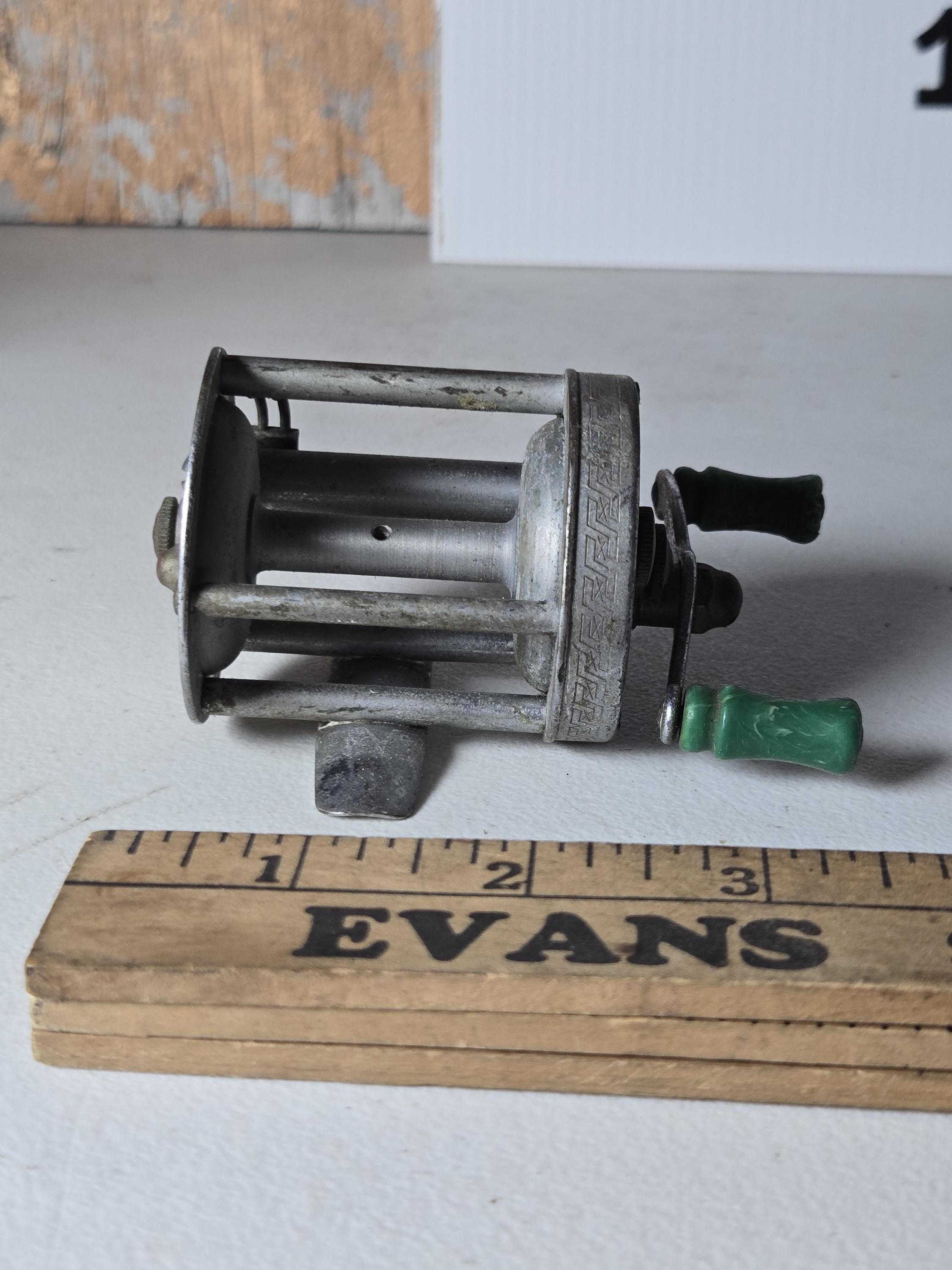 Pflueger Akron 1893 - Etsy