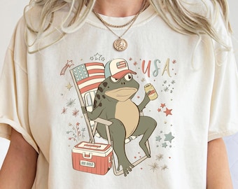 Funny Fourth of July Shirt, USA Graphic Tee, Frog Shirt, Womens Fourth of July Shirt, Independence Shirt, Gift For American, 4th Of July Tee