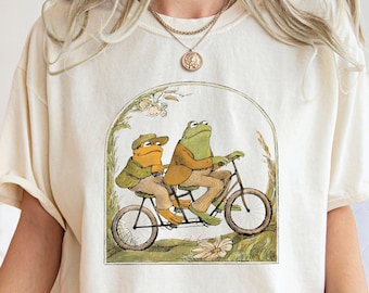 Frog and Toad 90s Graphic Shirt, Retro Toad Tee, Nature Shirt, 2000s Frog T-Shirt, Bike Lovers Shirt, Retro Bike Lover T-Shirts, Riding Tee