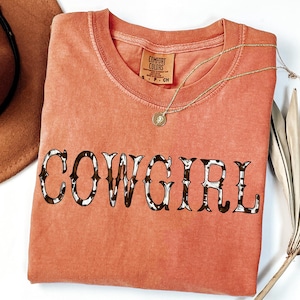 Comfort Colors® Cowgirl Shirt, Country Concert Tee, Western Graphic Tee for Women, Oversized Graphic Tee, Country Shirts, Western Shirts