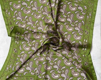 Olijfgroene zijden sjaal, vierkante sjaal, bandana hoofddoek, accessoires