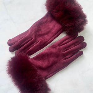 Gloves, Ladies Gloves, Dark Red Gloves, Smart Touch Gloves, Faux Fur Cuff Gloves, Winter Accessories, Gift