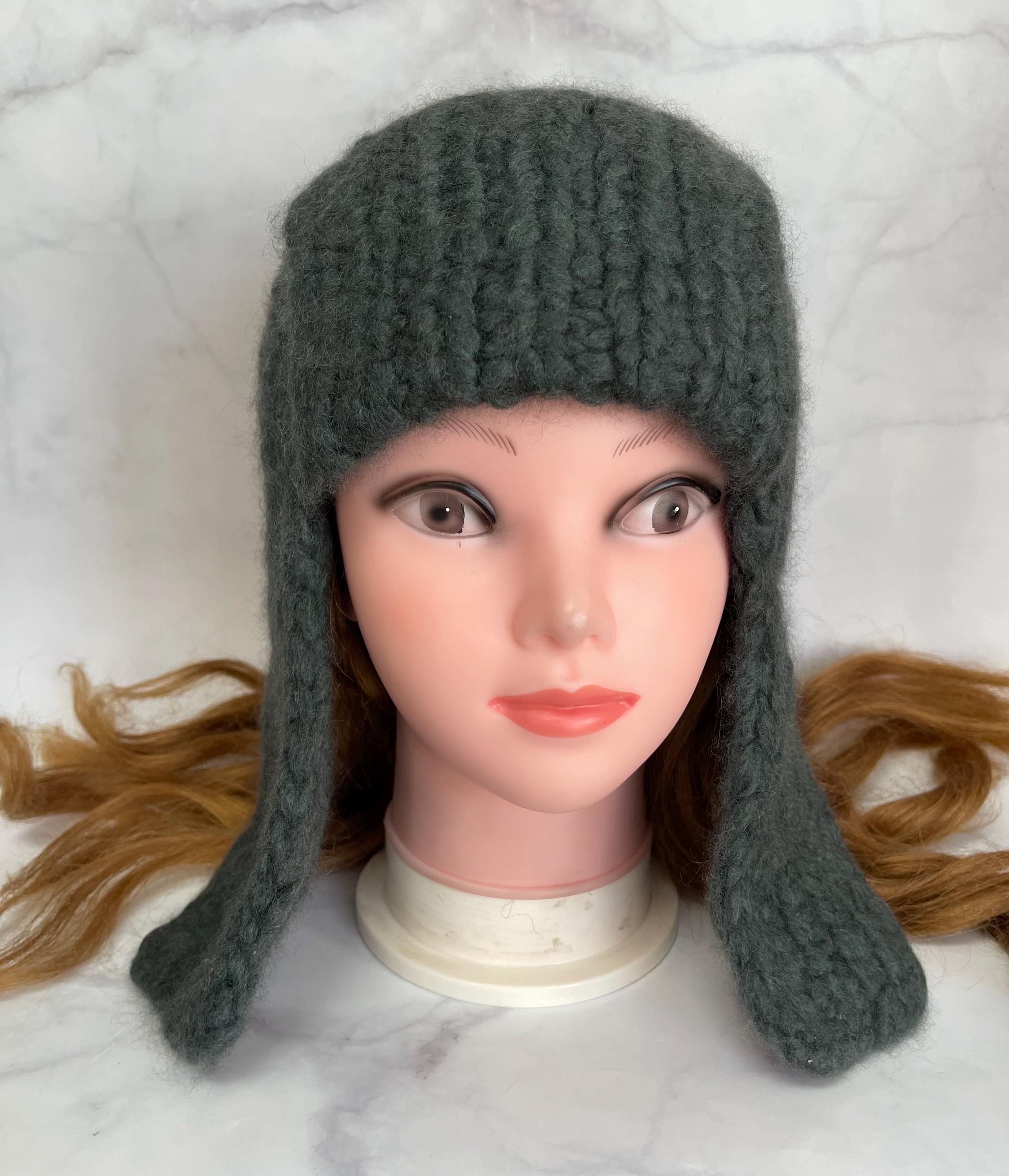Green Wool Ear Flap Hat, Hand Knit Trapper Beanie  display picture 1