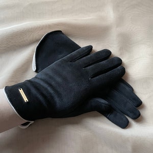 Black Winter Gloves: Soft Fabric Ladies Gloves