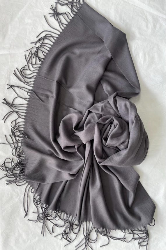 Sciarpa grigia, sciarpa grande, scialle di lana, morbida sciarpa
