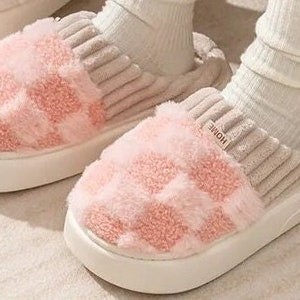 Girly slippers 2025