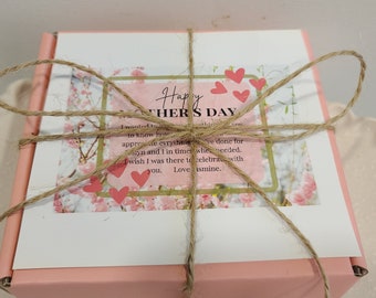 Mother's Day Solid Chocolate Gift Box with Personalized Note Little Pink Box Gift for Mom Gift for Grandma Gift for Teacher Gift for Her