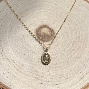 Catherine&#39; Miraculous Medal Chain Necklace