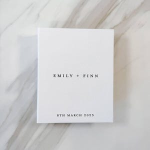 Photo Album with Sleeves, Photo Album Personal for 4x6 Prints, White or Ivory Linen, Wedding Gift Idea | THEBRIDEAU