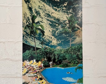 Poster mit Postkarte - Handgemachte Collage - "Retro Kunst, Vintage Kunst, Wohnkultur, Wandkunst, Geschenkidee, surreale Kunst, Poster, handgemachte Kunst."