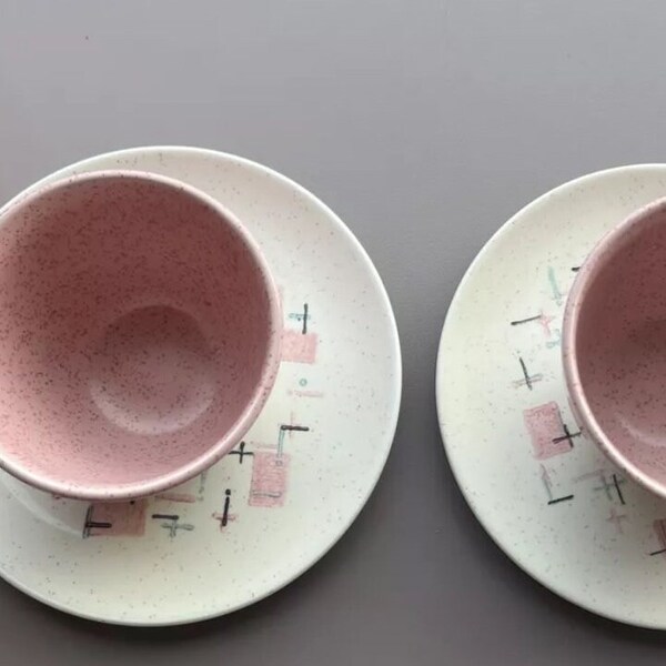 Set Of 2 Vintage Vernon Ware Metlox Tickled Pink Cups & Saucers