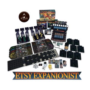 Puede incluir: Un conjunto de componentes de juegos de mesa, que incluyen tableros de juego, cartas y fichas. El juego de caja está etiquetado como "Twilight Imperium". La imagen también incluye el texto "ETSY EXPANSIONIST".
