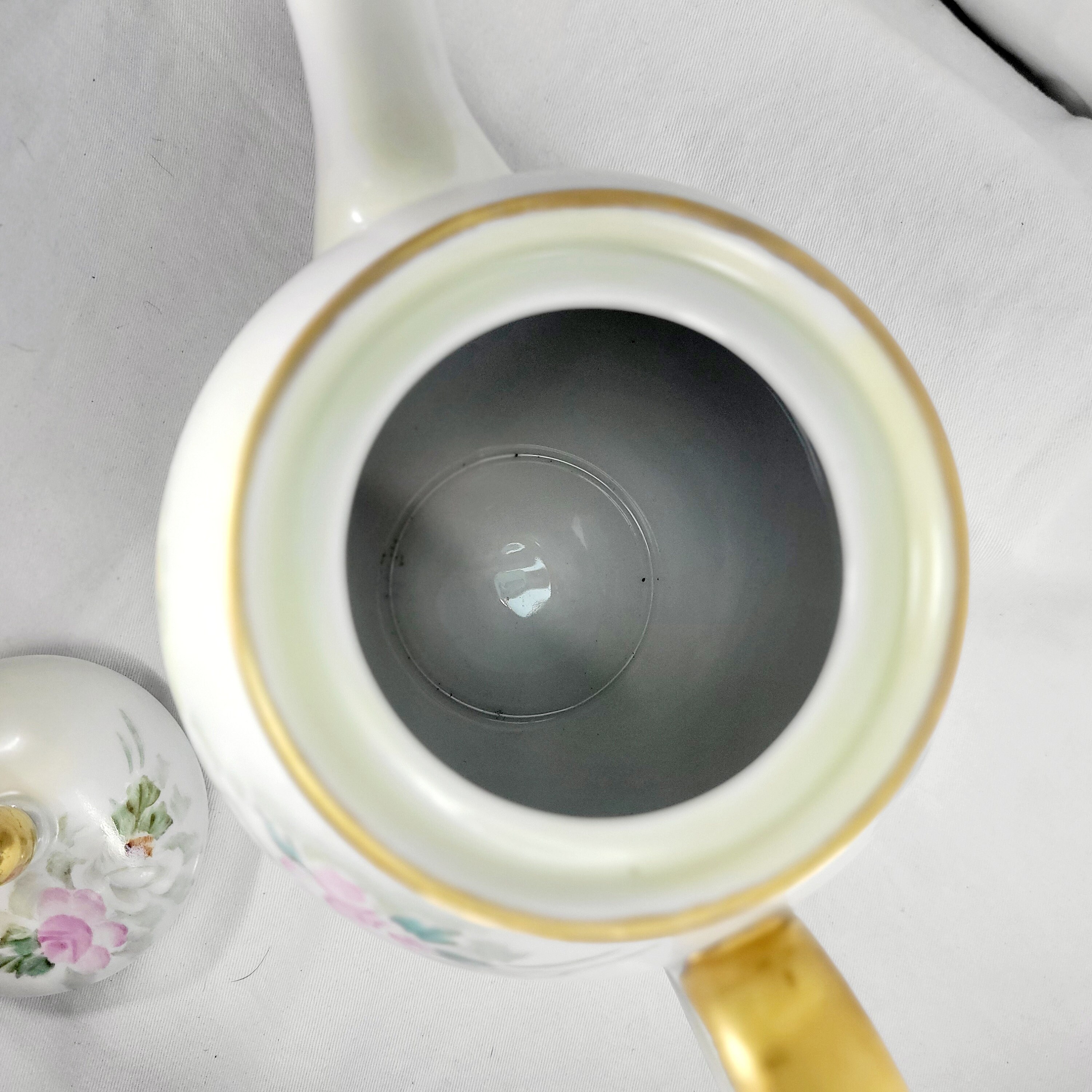 Vintage Hertel-Jacob Porzellen Bavaria Germany White Floral Teapot Gold Accents - Thumbnail 7