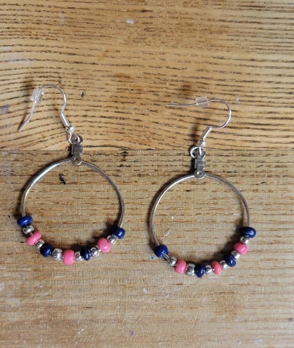 Handmade blue & pink glass bead hoop pierced earrings - Thumbnail 4
