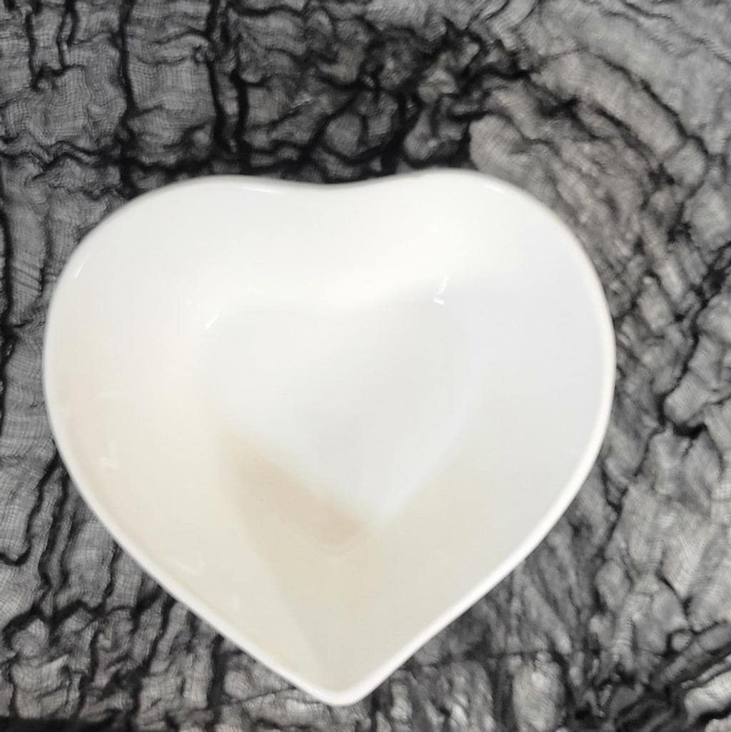 Rare Vintage Corningware "Blue Hearts" heart shaped ceramic baking dish - Thumbnail 4