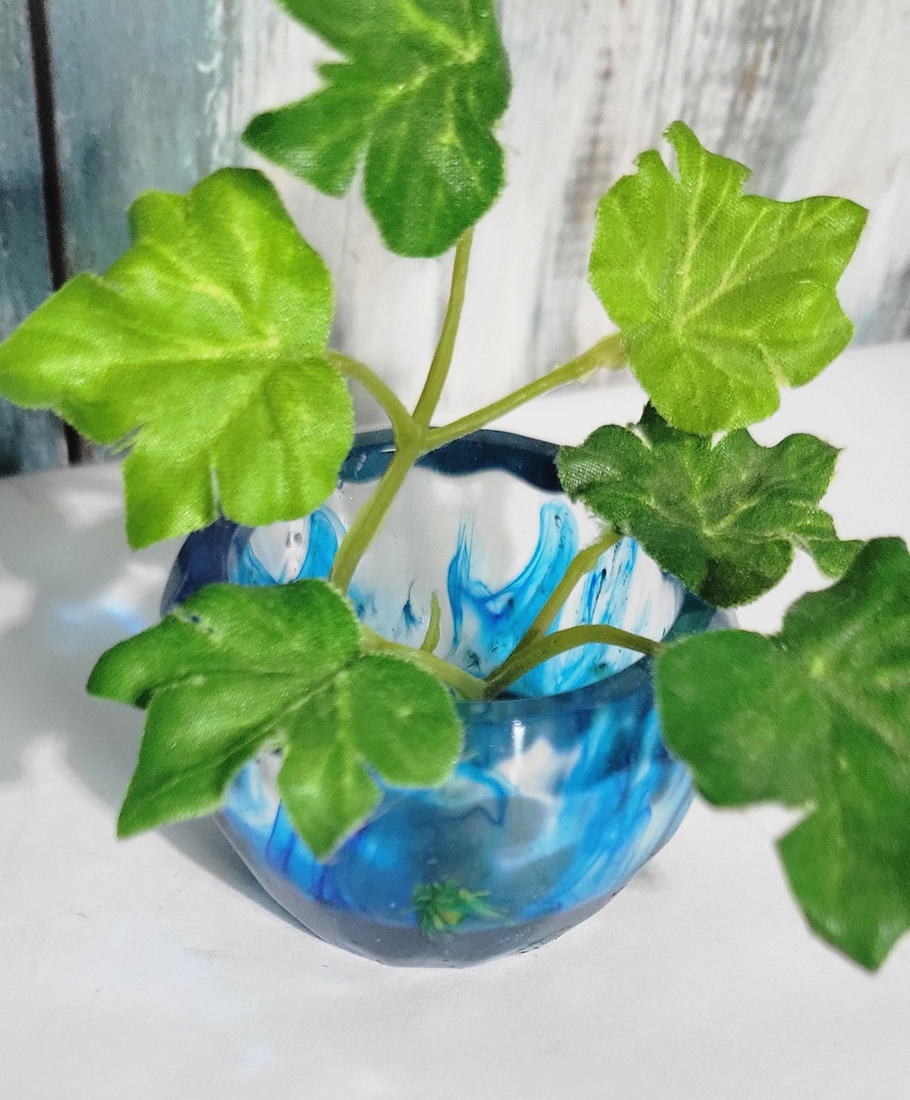 Resin crafts