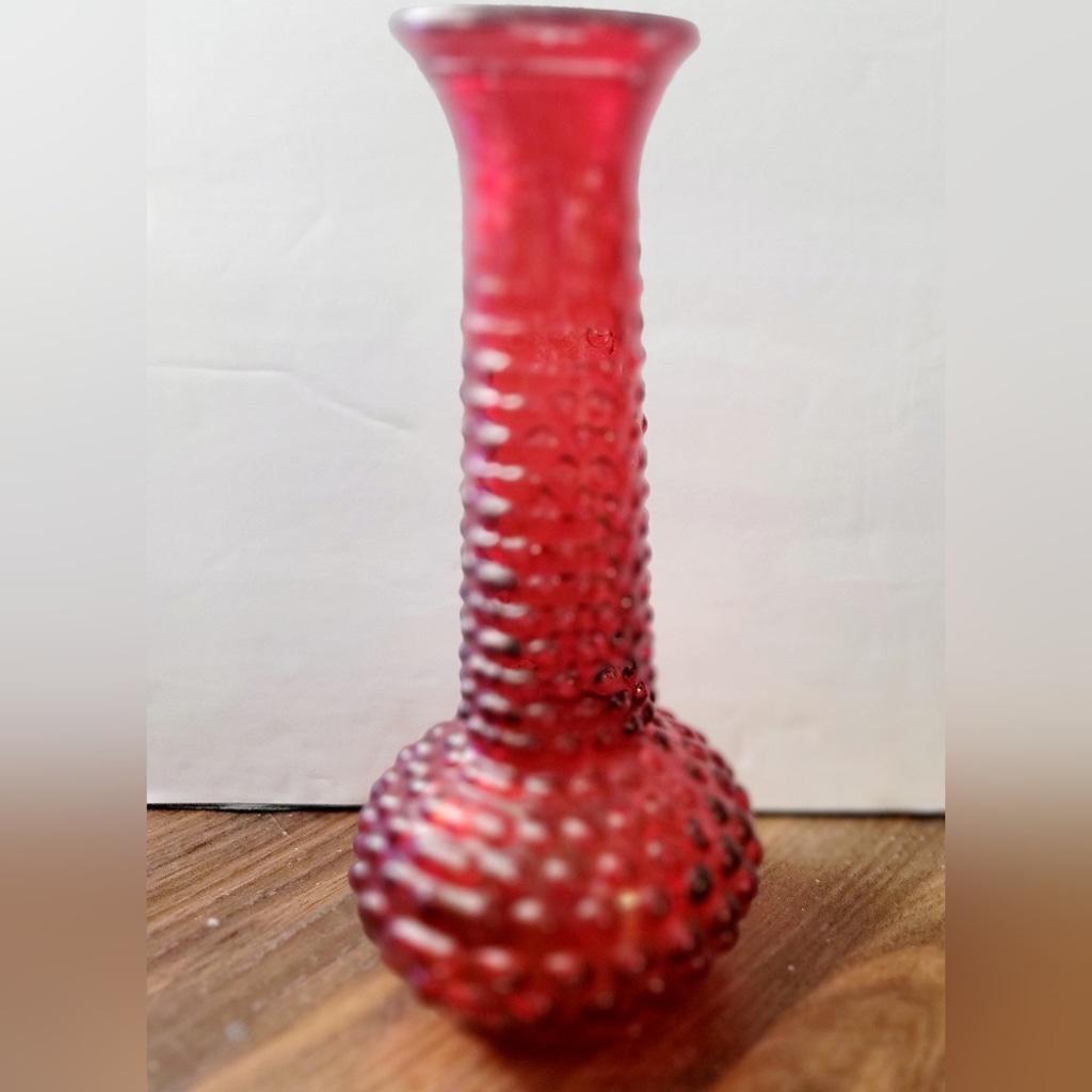 Vintage 1960's 8" E.O. BRODY Co Red Hobnail Bud Vase - Thumbnail 3