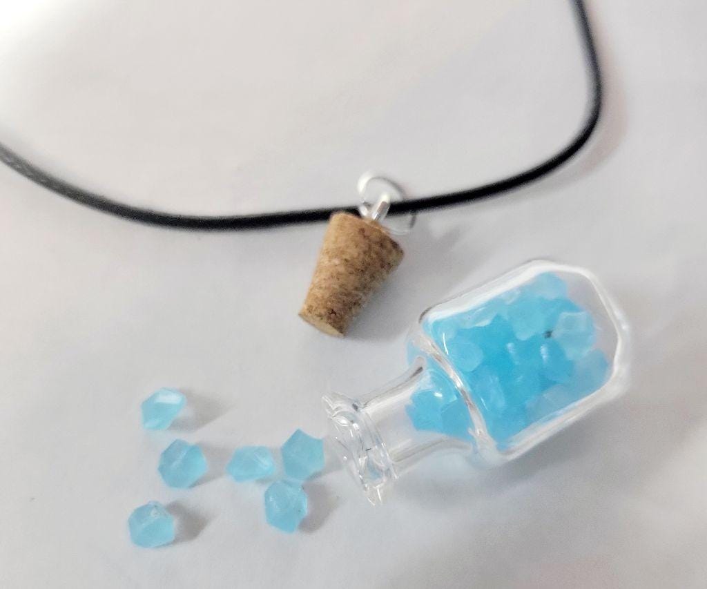 Hand crafted glow in the dark pendant necklace - Thumbnail 3