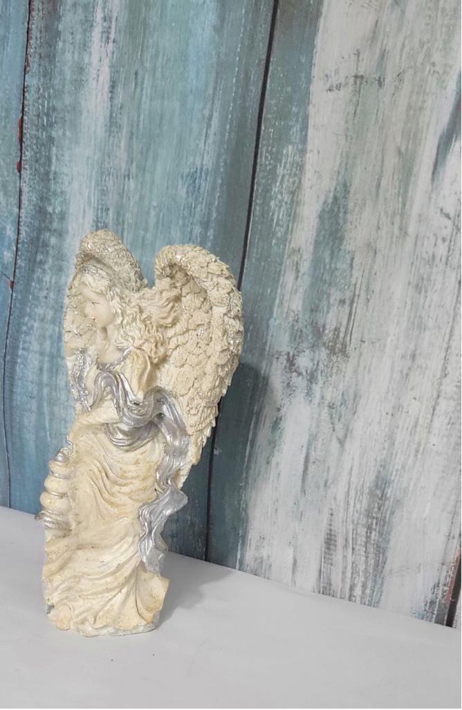 Vintage Angel figurine table decor - Thumbnail 3