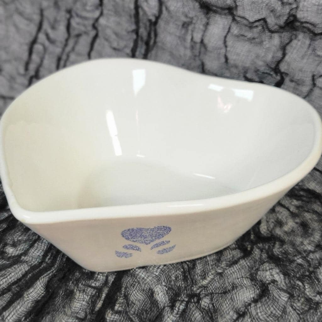 Rare Vintage Corningware "Blue Hearts" heart shaped ceramic baking dish - Thumbnail 2