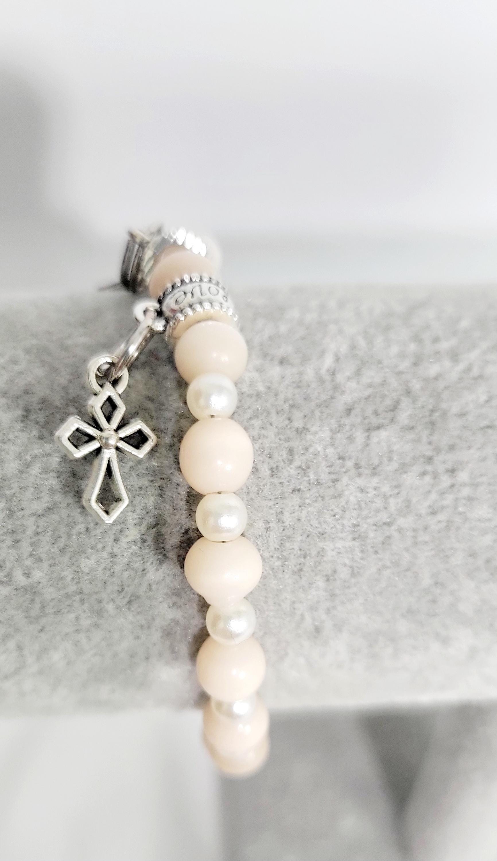 Angel themed glass beaded bracelet - Thumbnail 3
