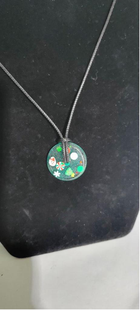 Handcrafted resin Christmas Medallion Necklace - Thumbnail 2