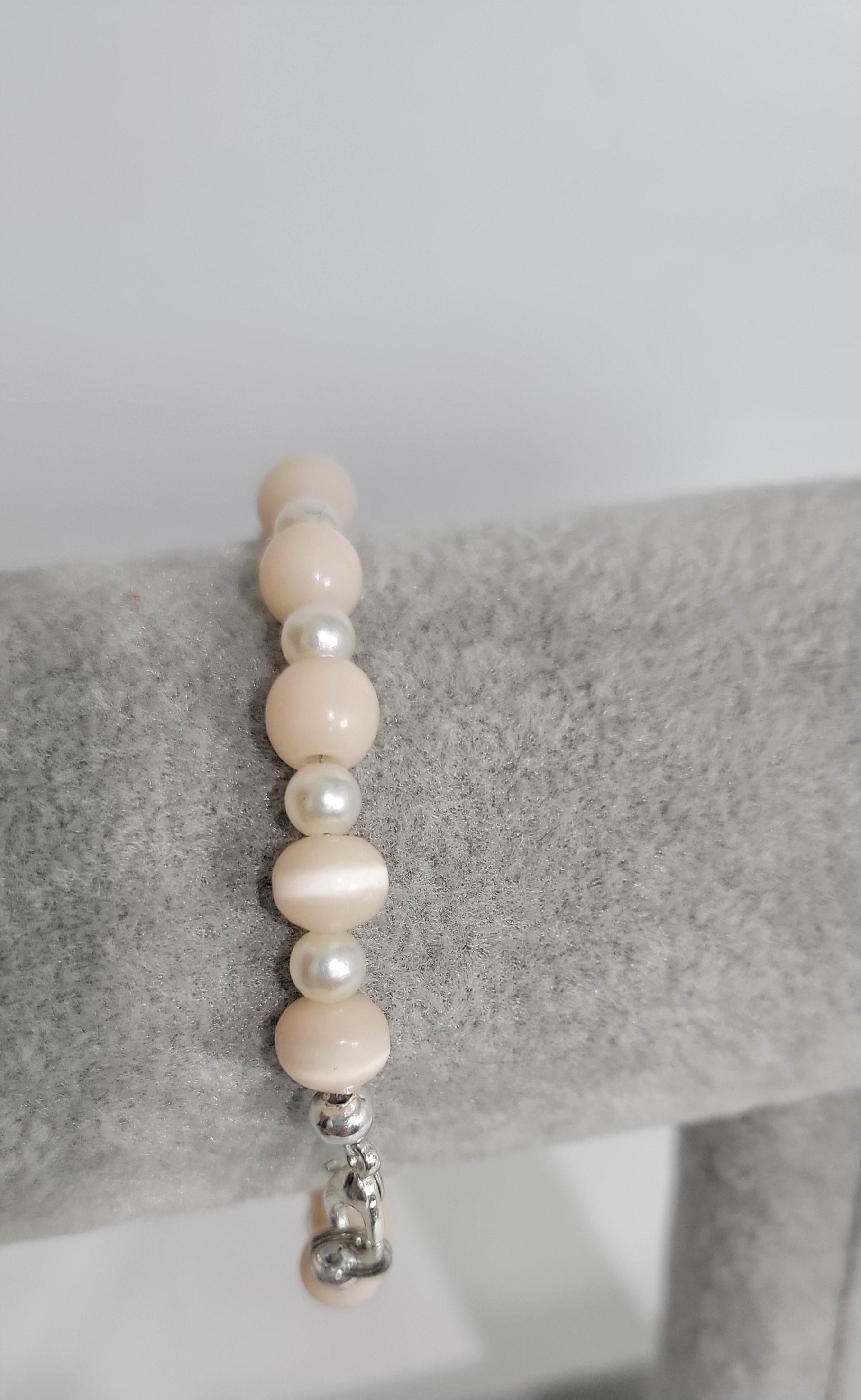 Angel themed glass beaded bracelet - Thumbnail 5