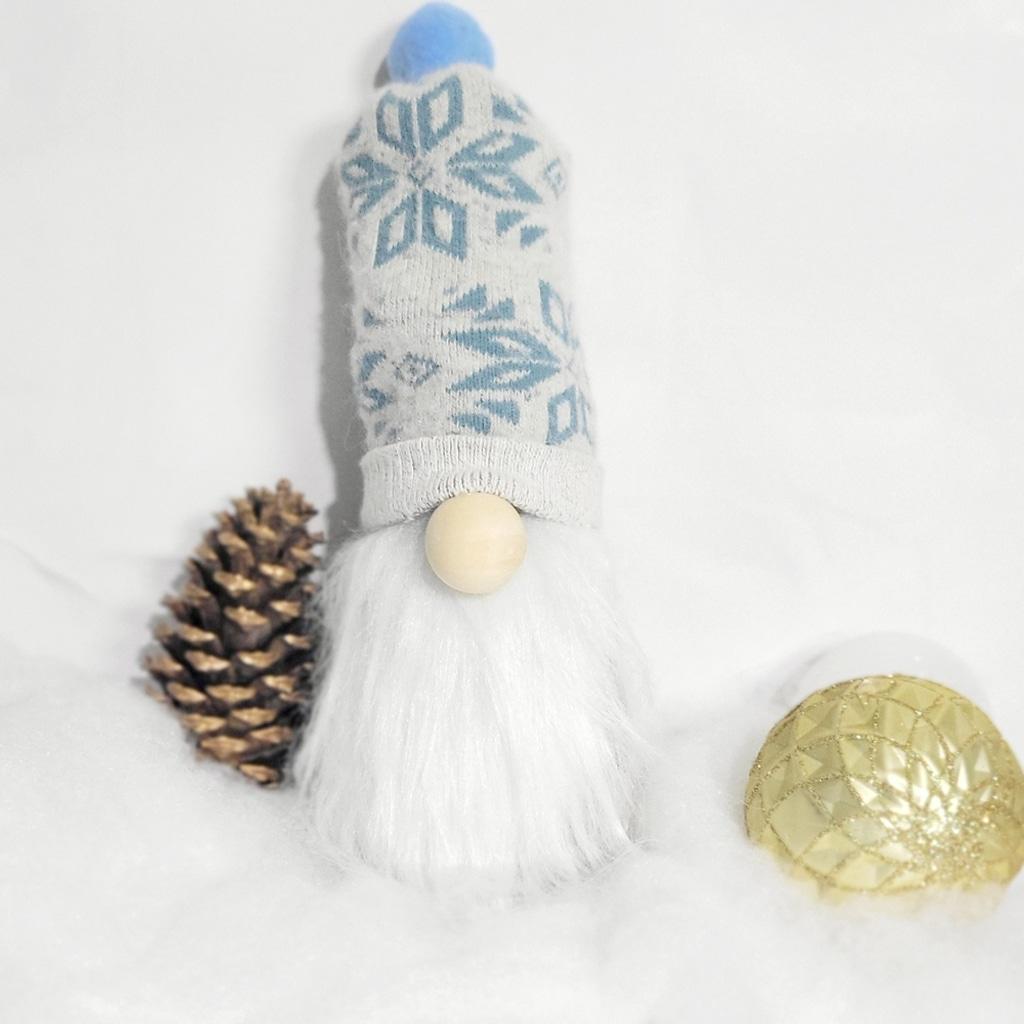 Christmas snowflake sock gnome hand crafted - Thumbnail 2