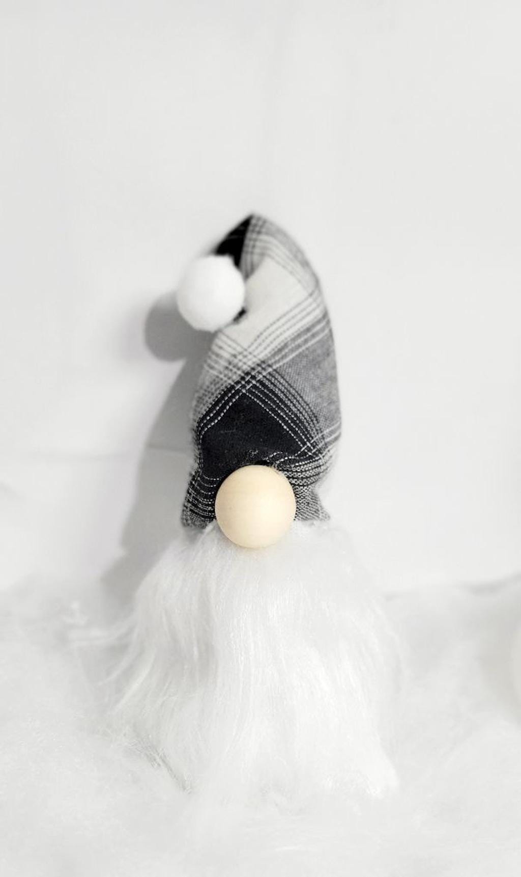 Hand crafted Christmas sock gnome - Thumbnail 2