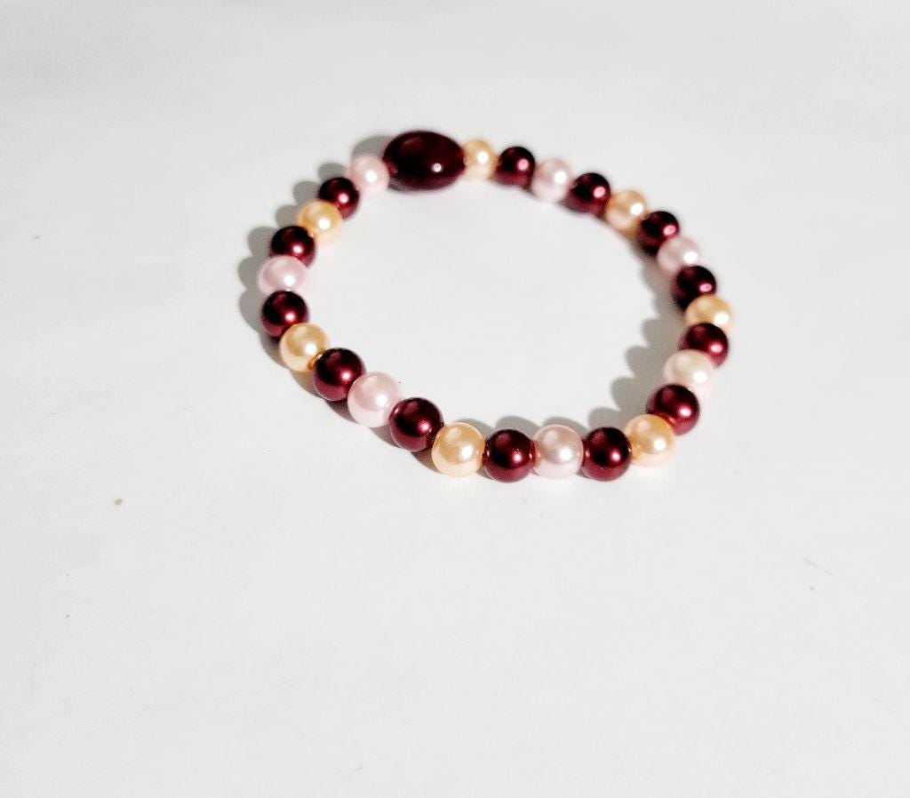 Pearlescent glass and cherry beaded bracelet hand crafted - Thumbnail 3