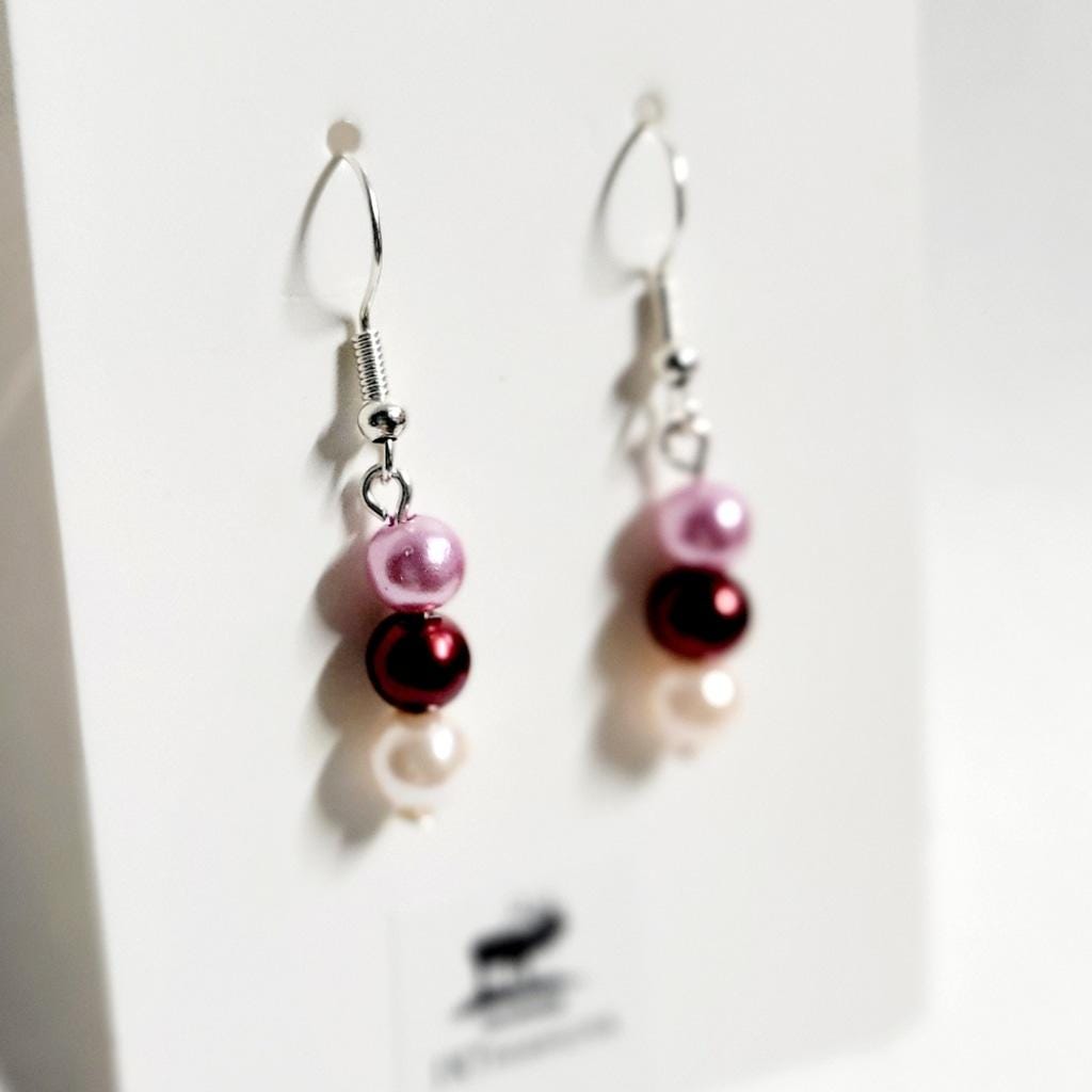 Hand crafted Valentine's Day glass bead dangle earrings - Thumbnail 3